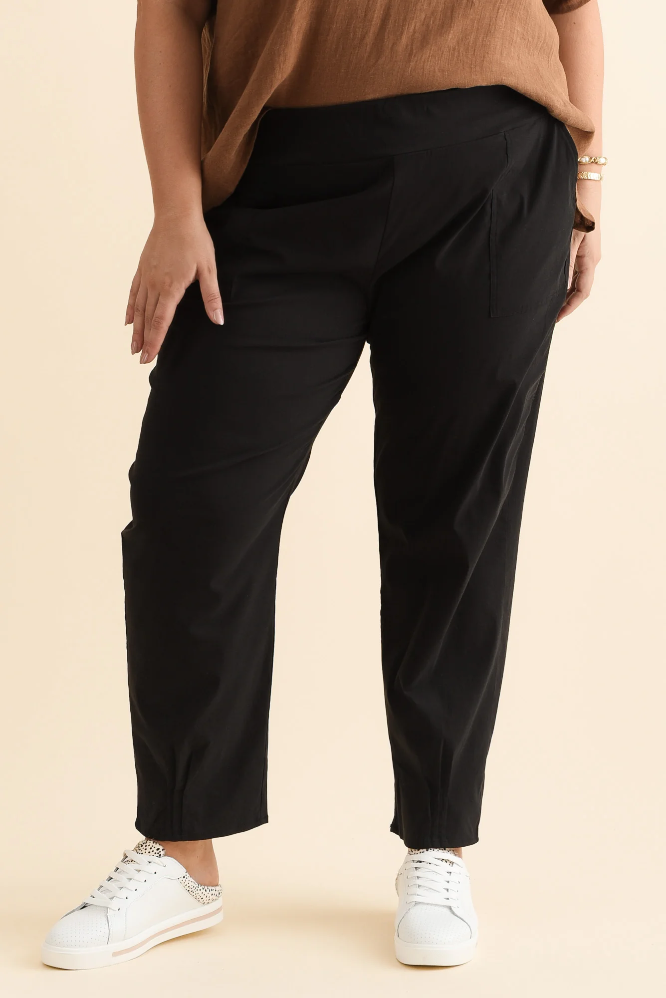 Air-Lite Black Stretch Pocket Pants - Image 7