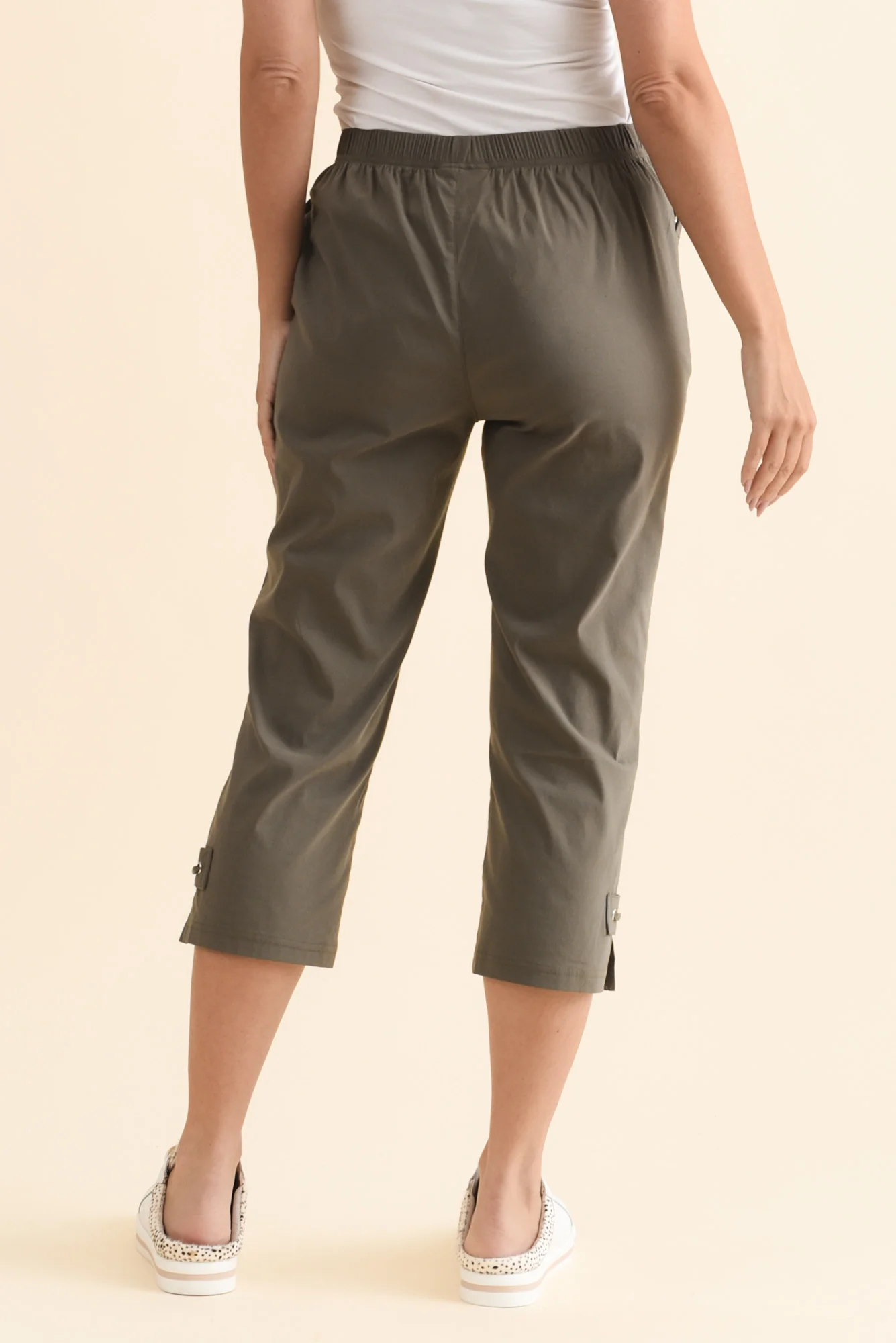 Air-Lite Olive Stretch Capri Pants - Image 4