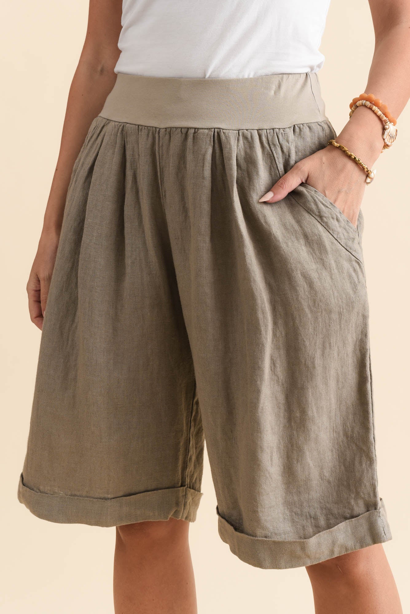 Betsy Taupe Linen Pocket Shorts - Image 5