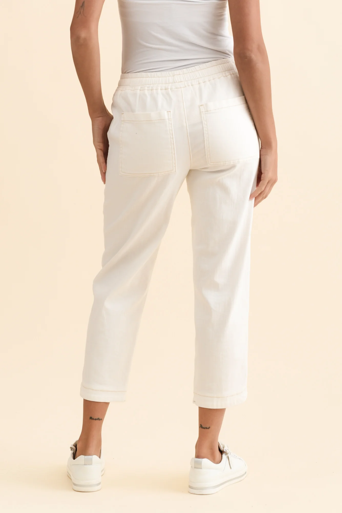 Eliana White Cotton Stretch Jeans - Image 5