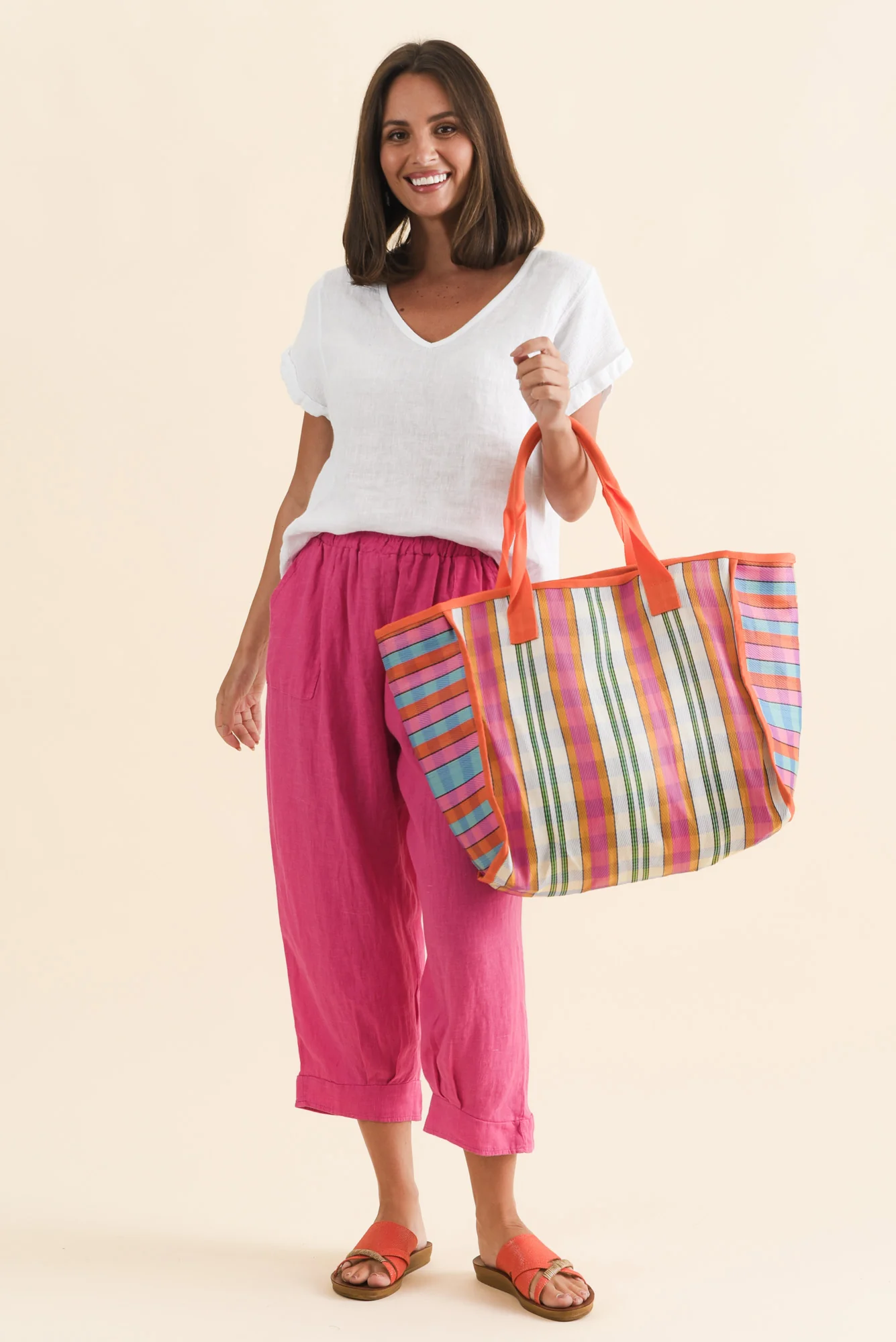 Elide Hot Pink Linen Cropped Pants - Image 3