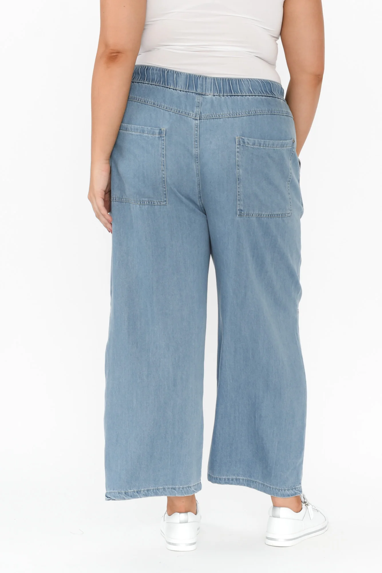 Neve Light Blue Lyocell Drawstring Pants - Image 15