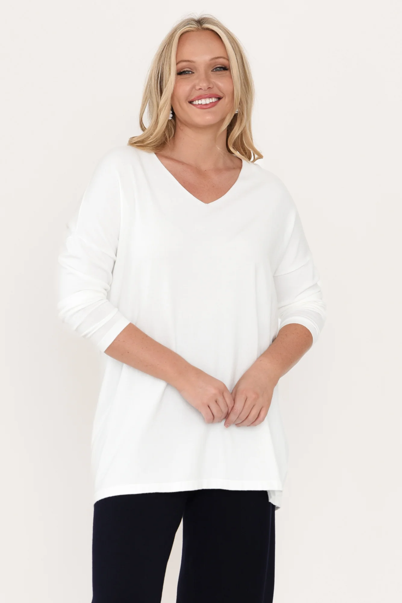 Piper White V Neck Knit Jumper - Image 8
