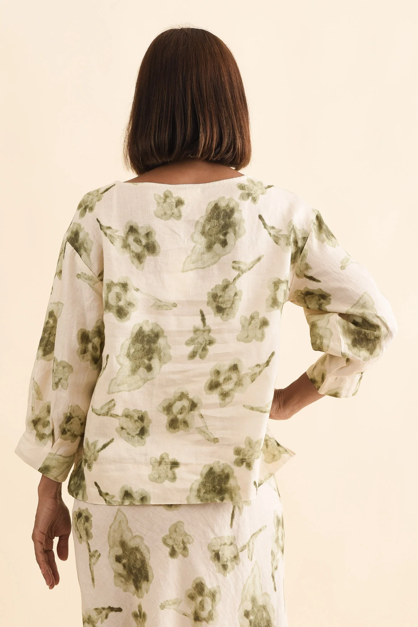 Saloma Cream Floral Linen Scoop Neck Top - Image 4