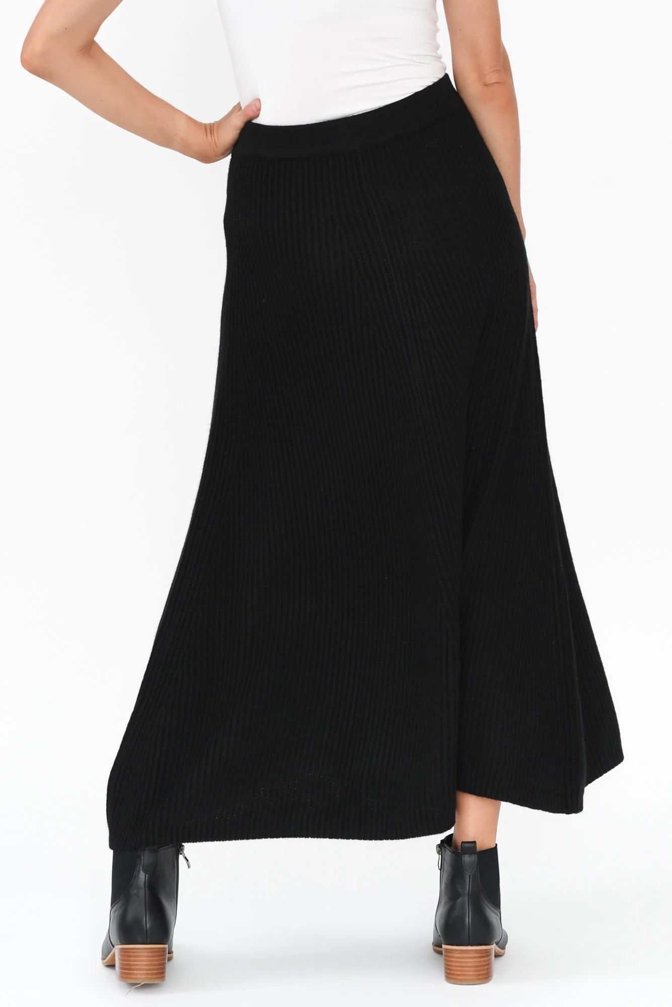 Skyla Black Knit Skirt - Image 5