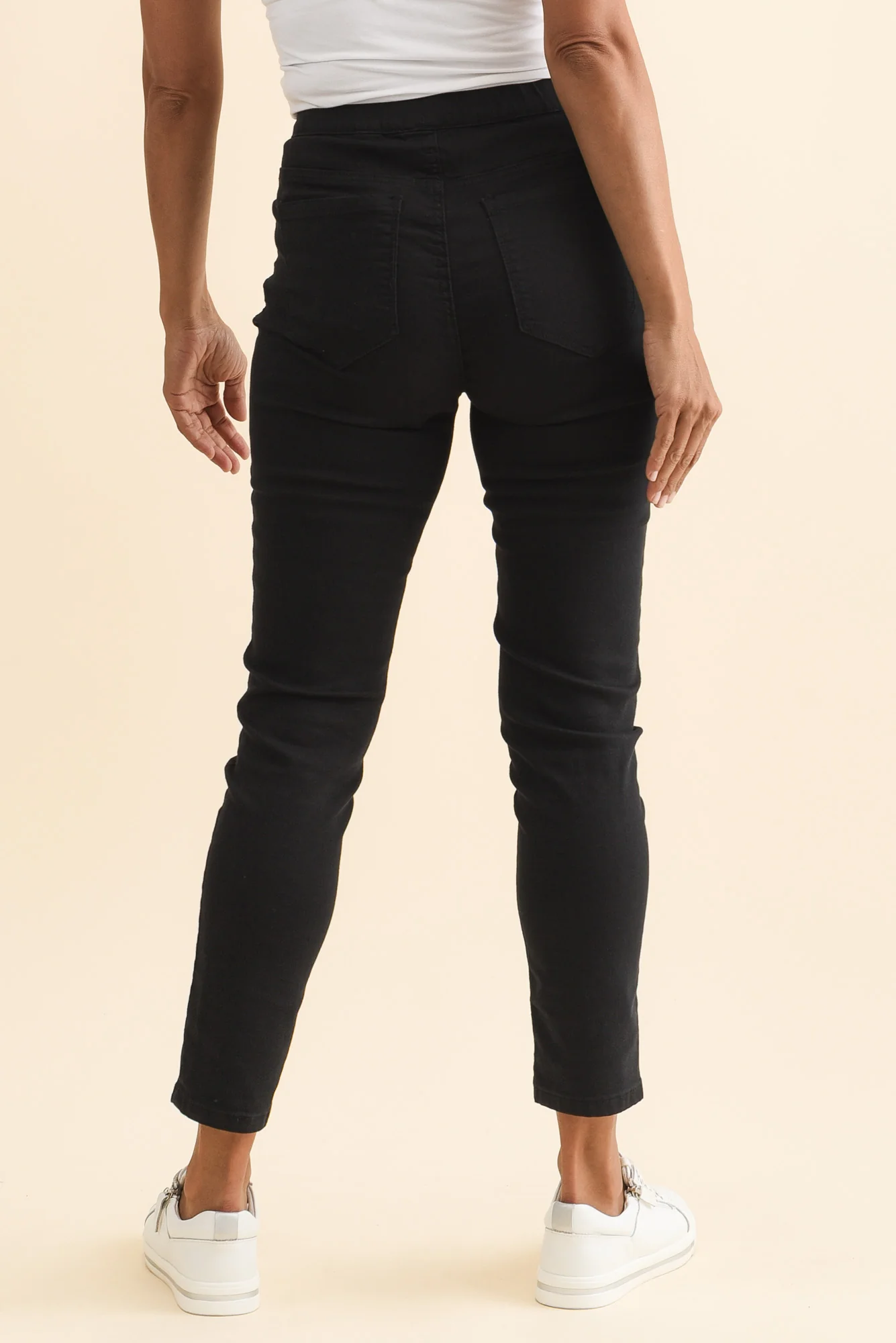 Zadie Black Denim Stretch Jeans - Image 4