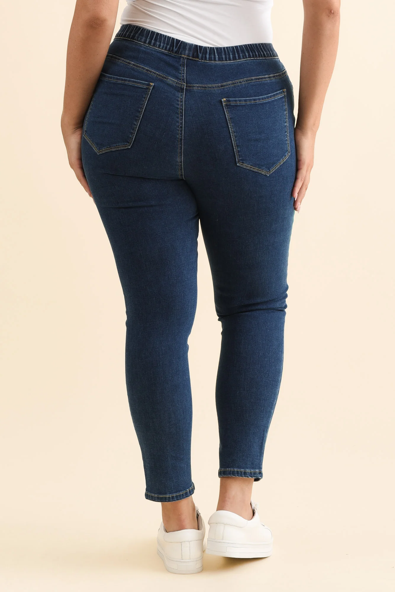 Zadie Dark Denim Stretch Jeans - Image 10